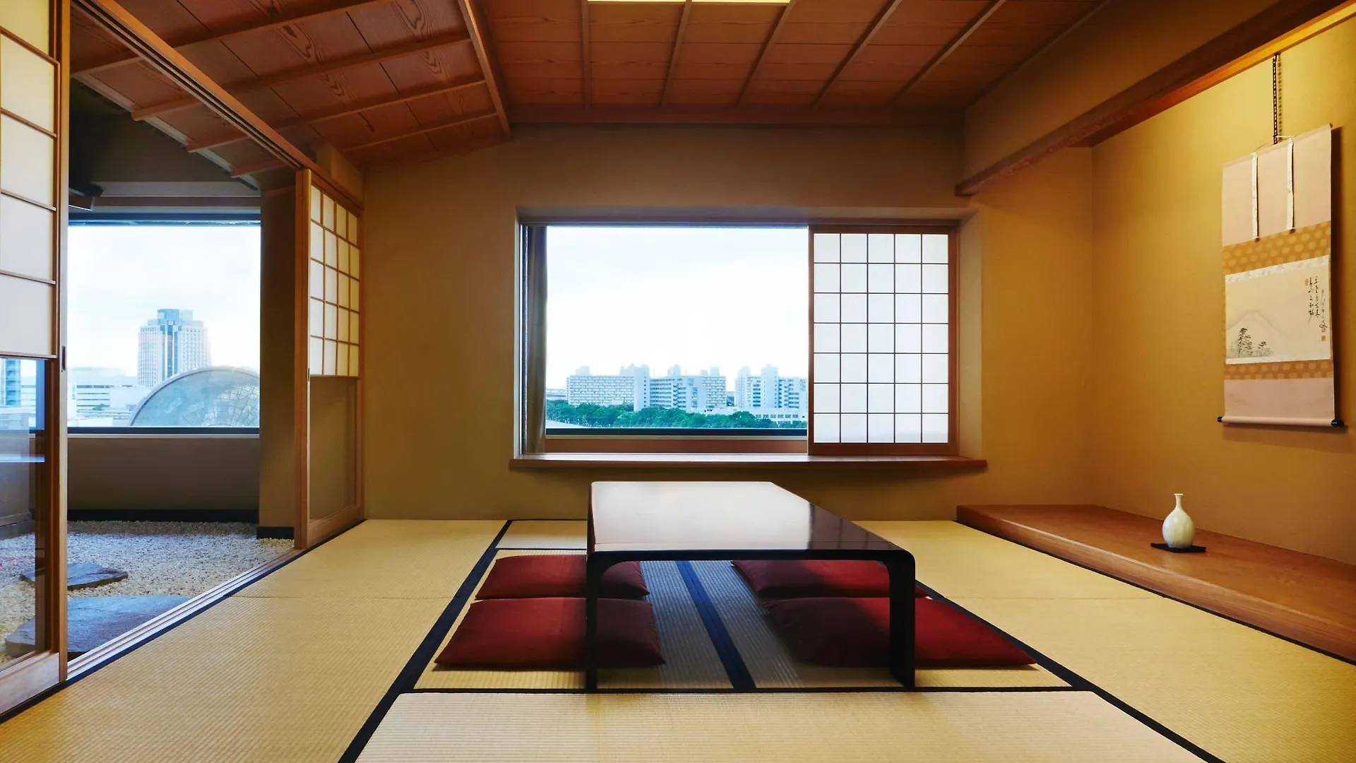 Grand Prince Hotel Osaka Bay 5*,