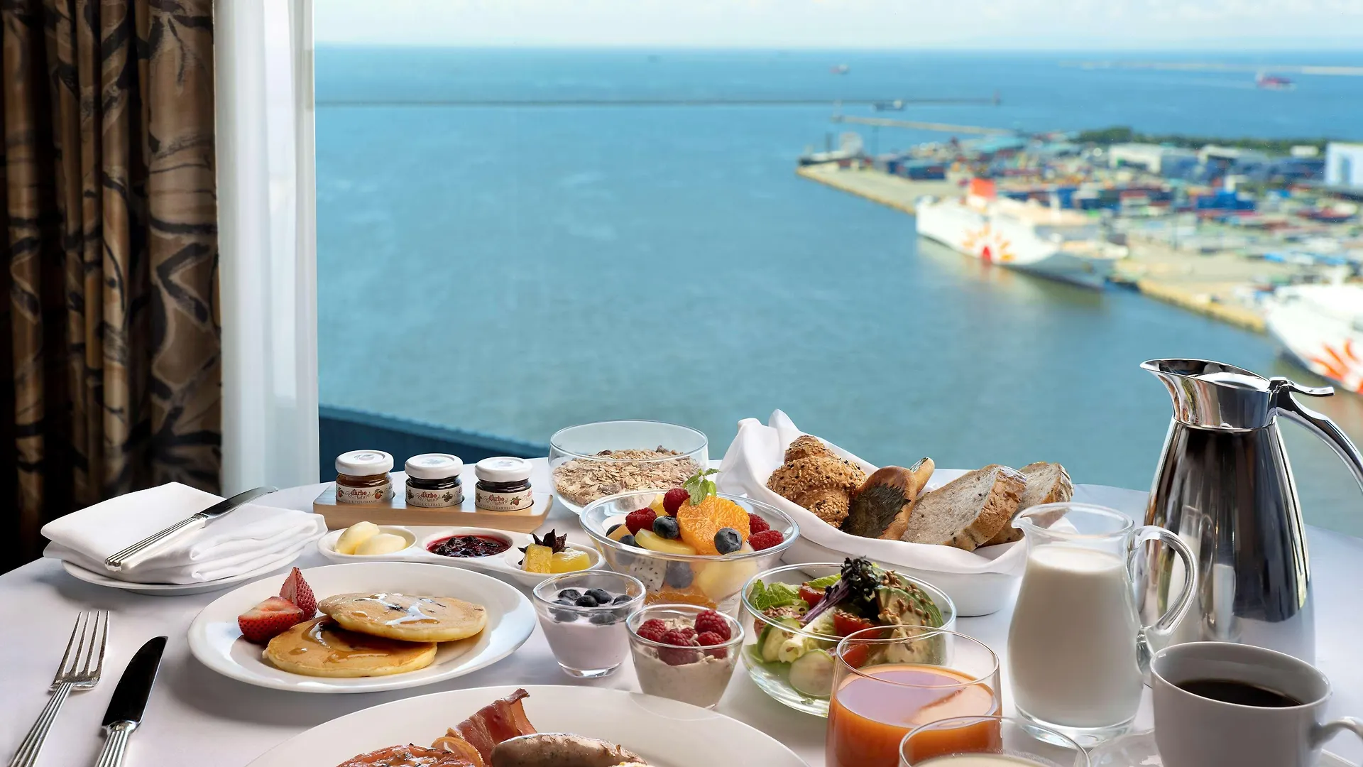 Grand Prince Hotel Osaka Bay