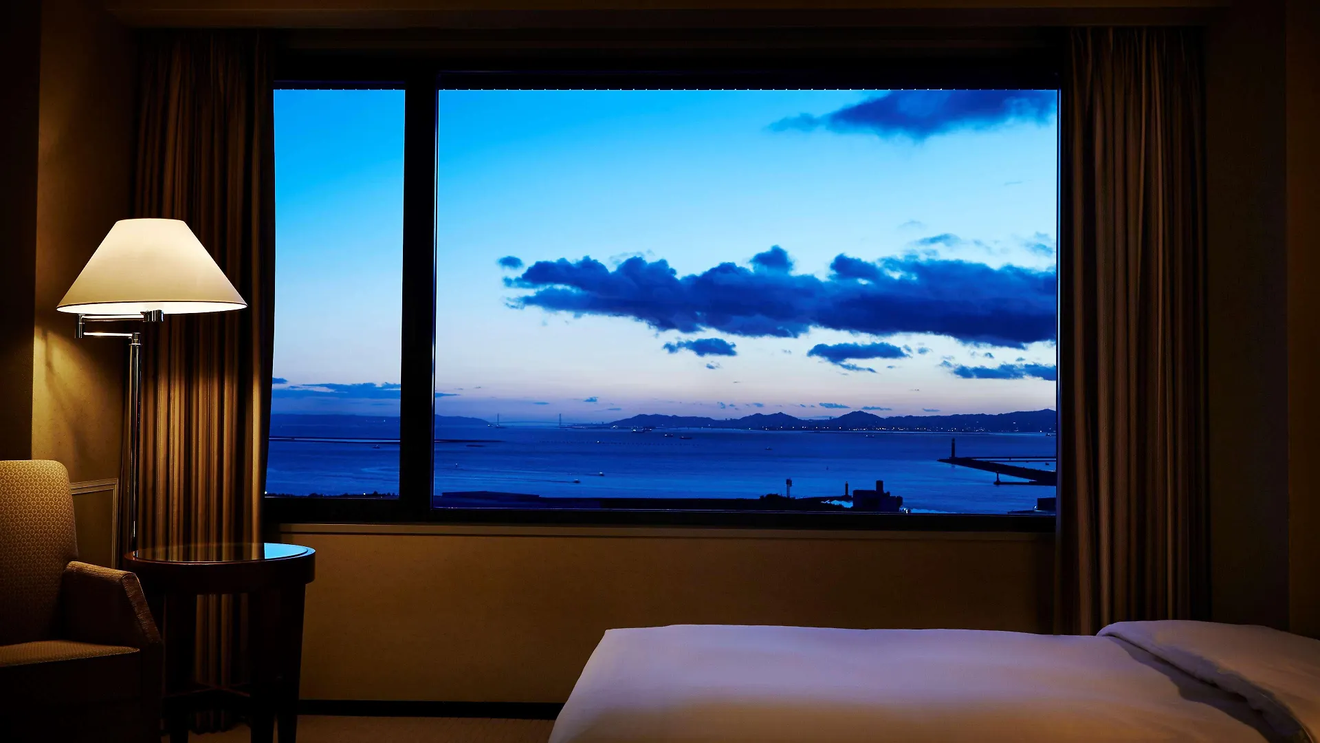 Grand Prince Hotel Osaka Bay 5*,  Japon